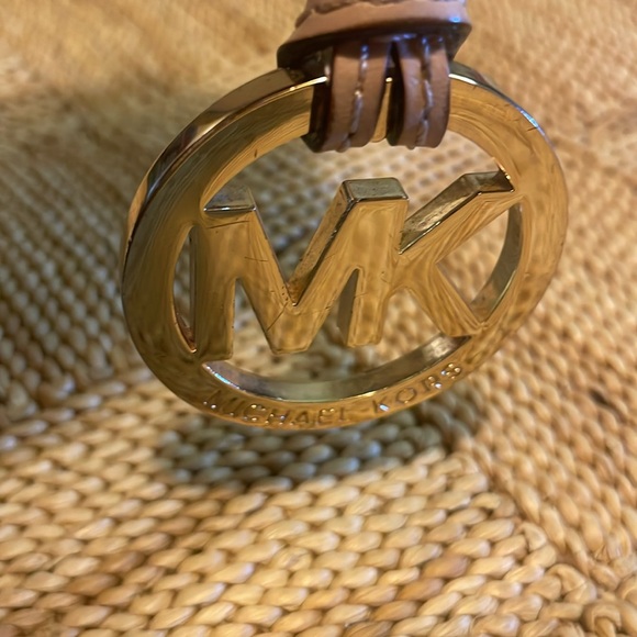 MK  PURSE Charm Tassel - Picture 15 of 16